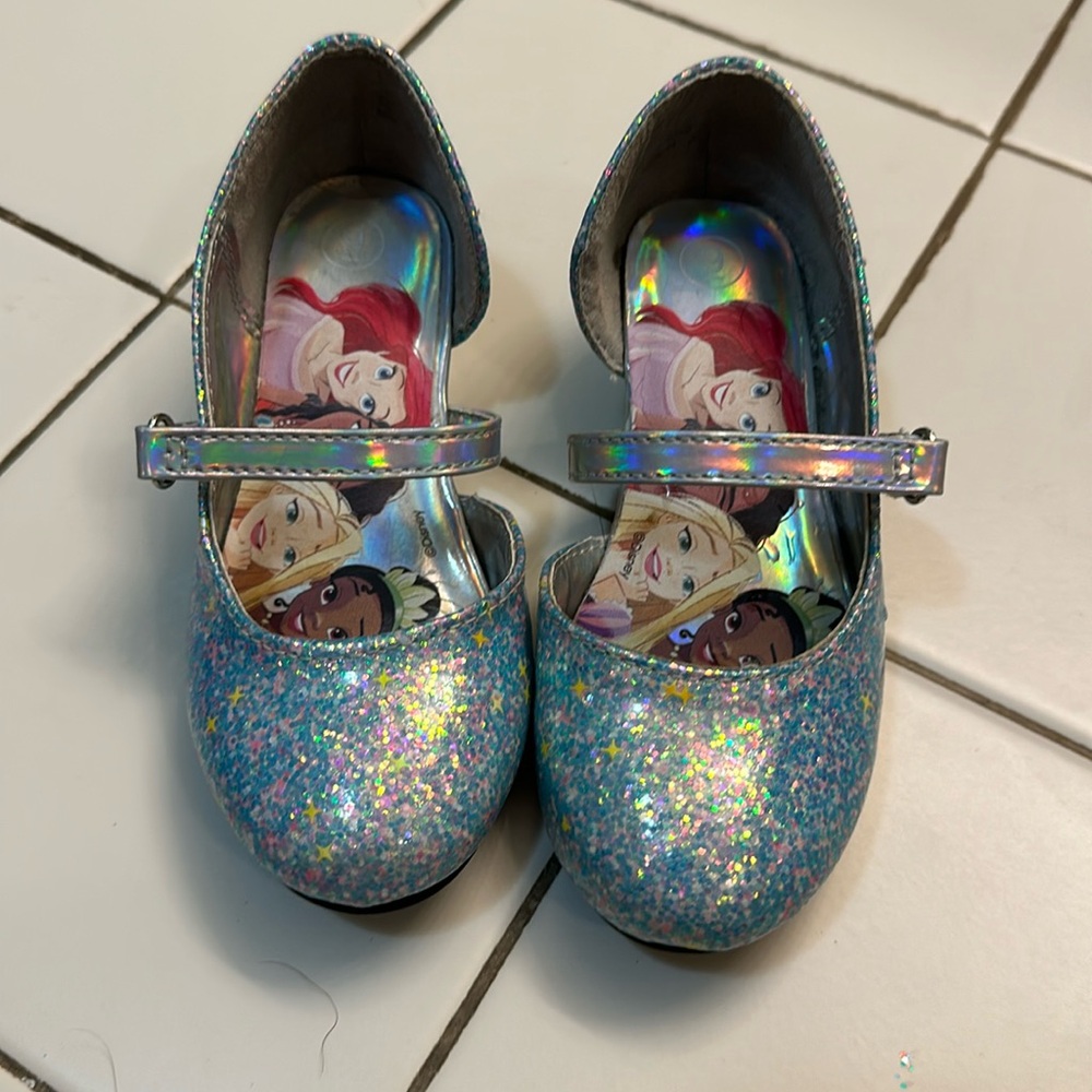 Size 9 Disney dress Mary Jane glitter shoes